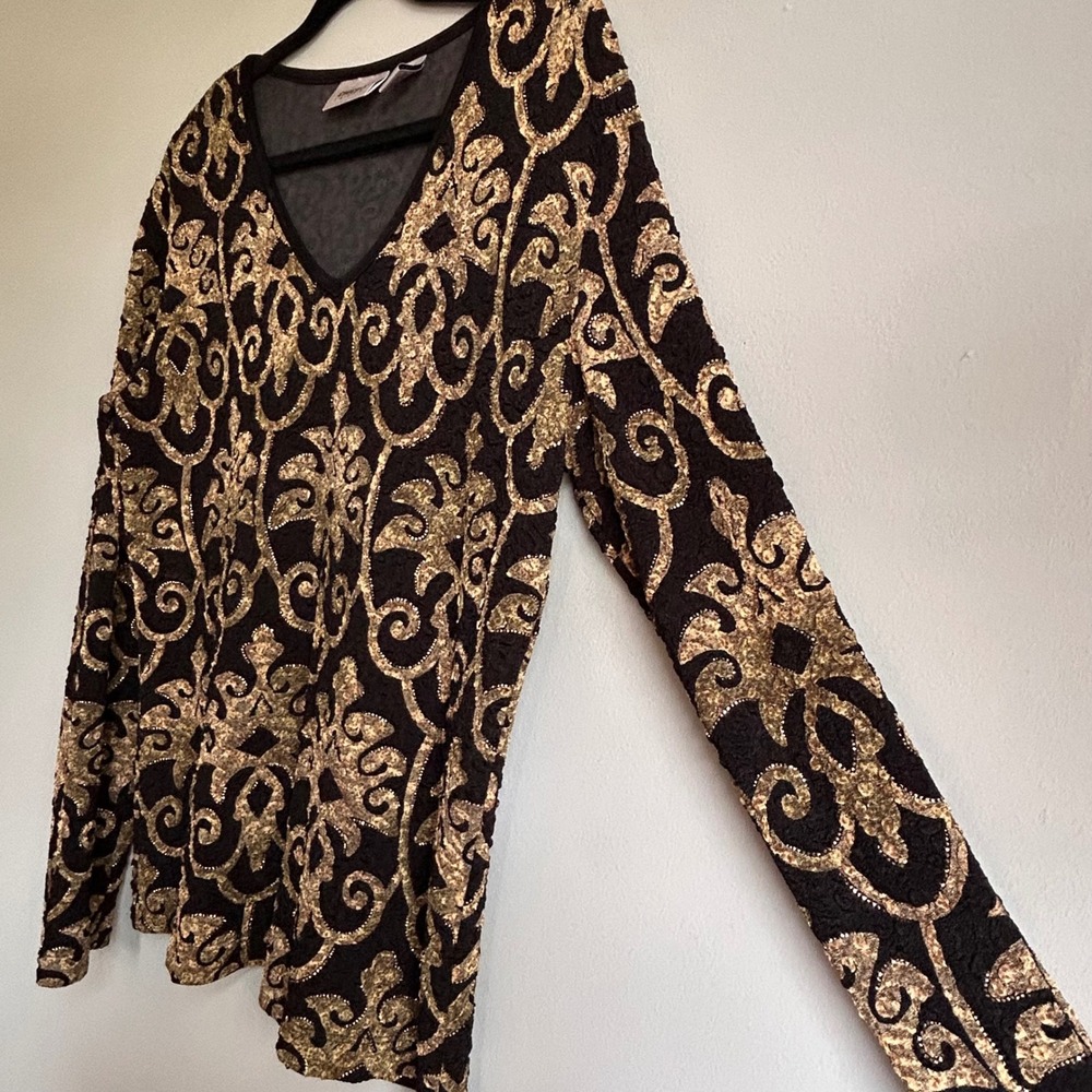 Chicos Travelers Womens Size 1 Gold Black Damask Scroll V-Neck Long Sleeve Top - Picture 5 of 8